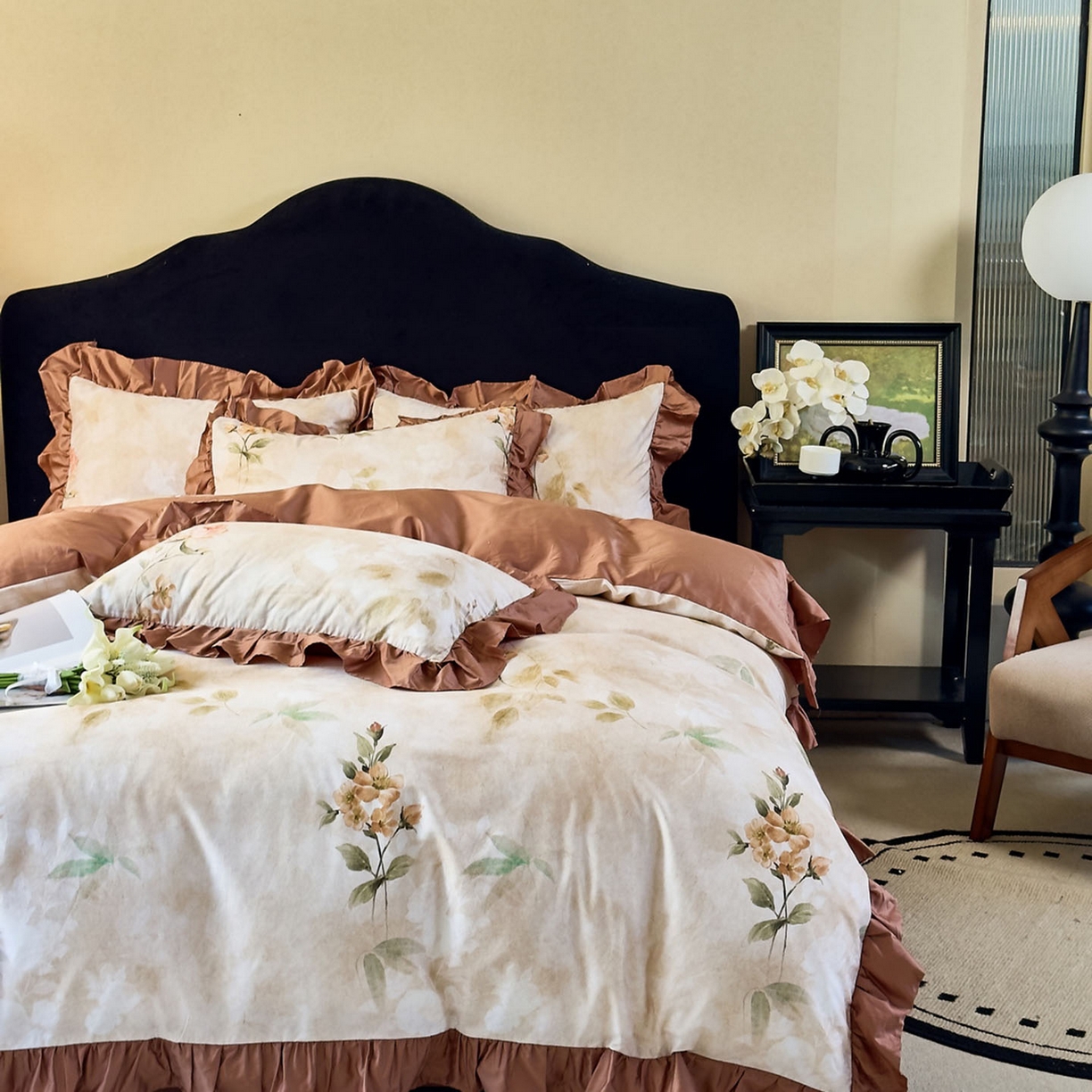 91家纺网 家纺一手货源 找家纺 由丽家纺 2025新款法式全棉贡缎花边款数码印花四件套（控价券后299起） 希贝尔