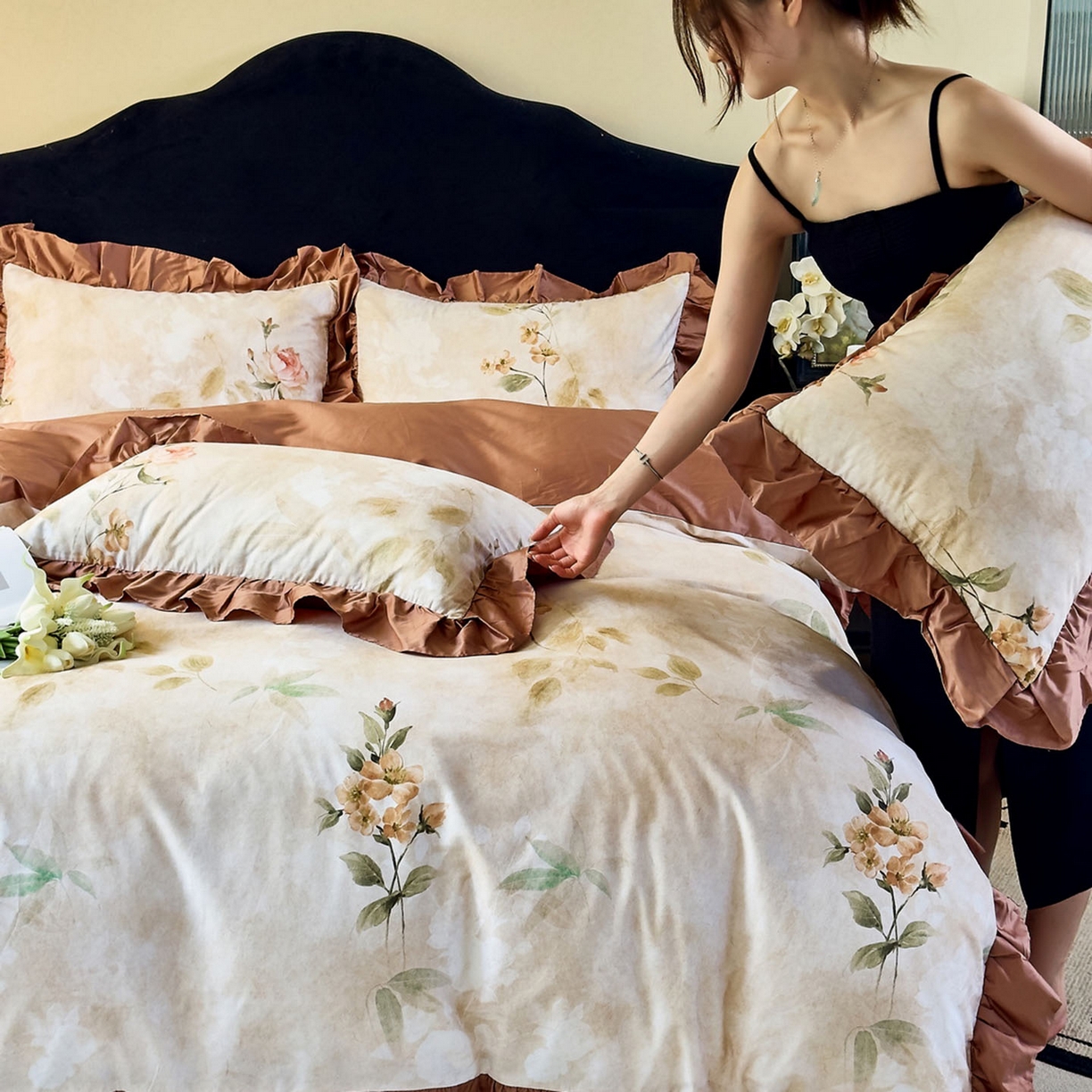 91家纺网 家纺一手货源 找家纺 由丽家纺 2025新款法式全棉贡缎花边款数码印花四件套（控价券后299起） 希贝尔