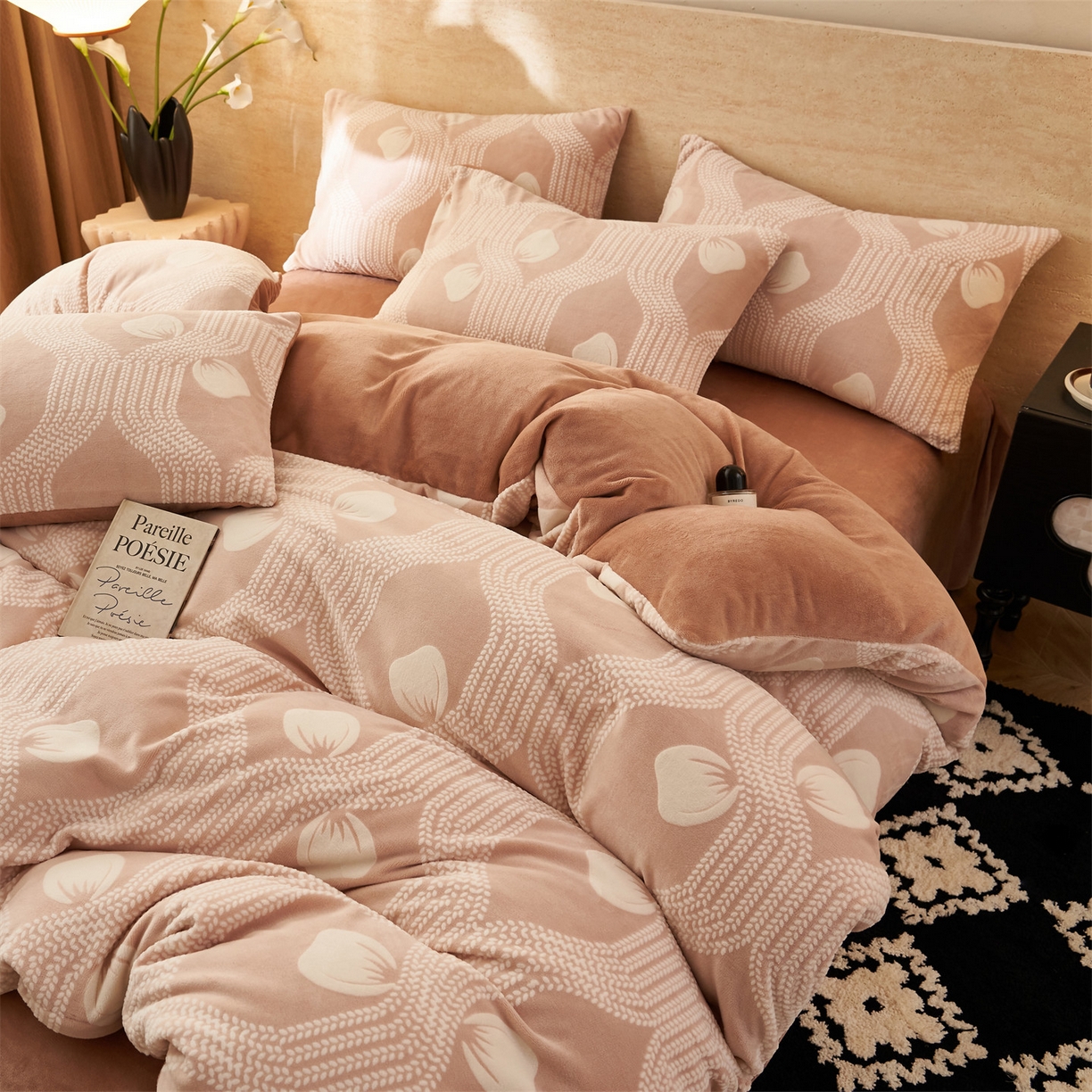 91家纺网 家纺一手货源 找家纺 金鹰 2025新款雕花烂花牛奶绒四件套 蝴蝶结