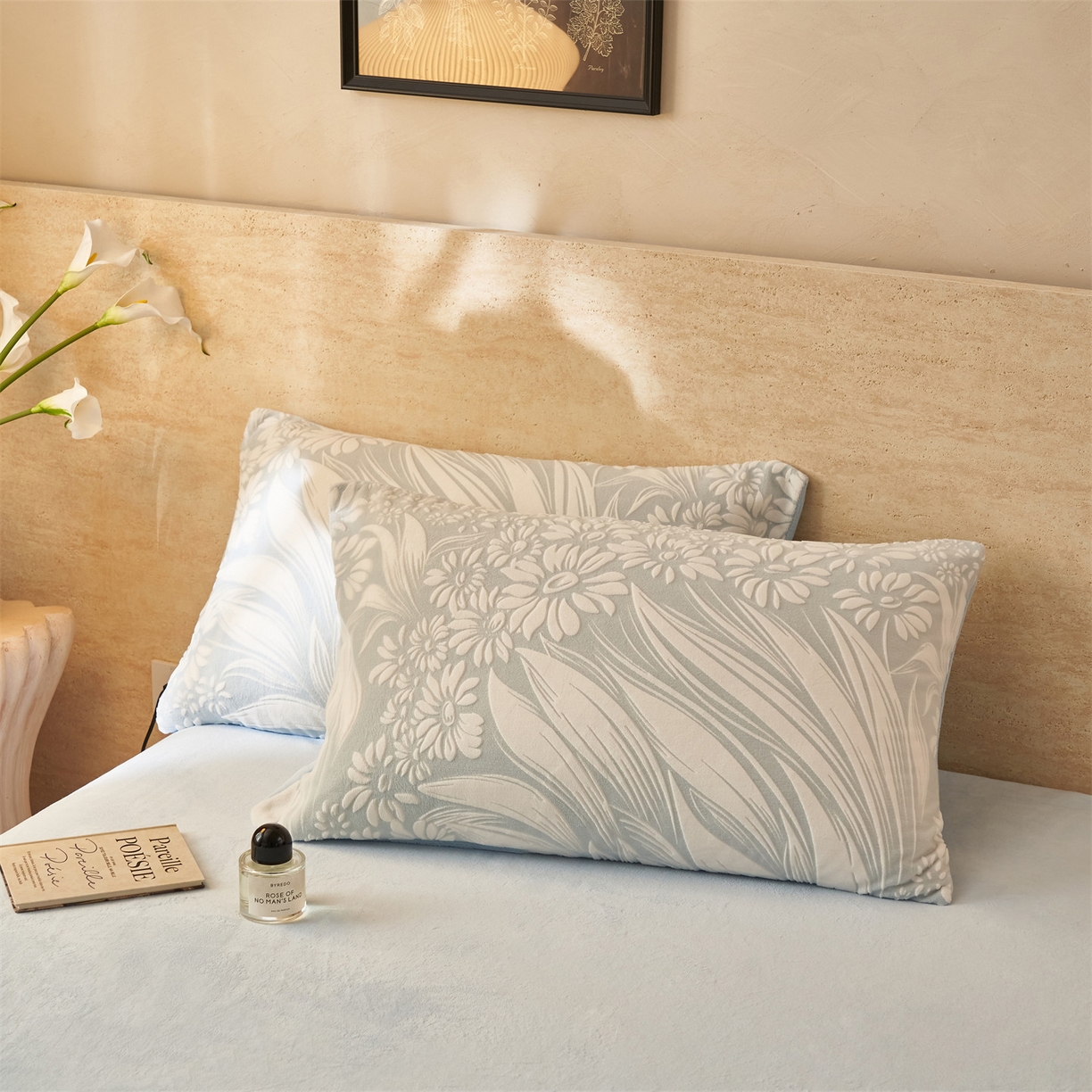 91家纺网 家纺一手货源 找家纺 金鹰 2025新款雕花烂花牛奶绒四件套 叶叶生辉