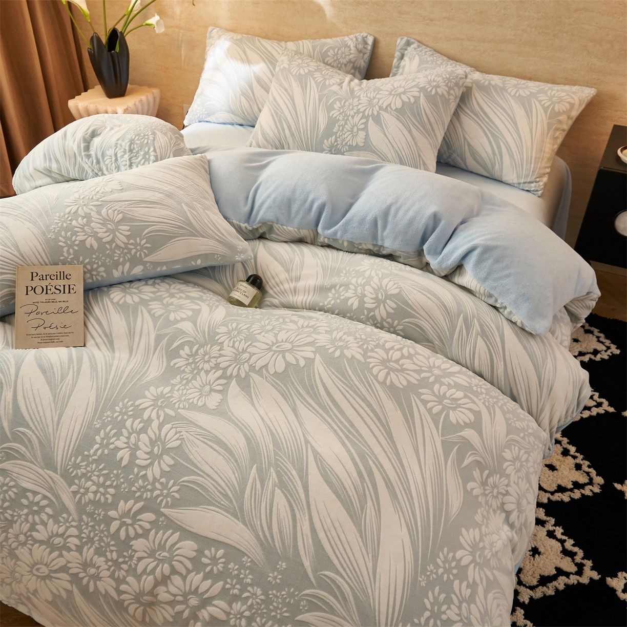 91家纺网 家纺一手货源 找家纺 金鹰 2025新款雕花烂花牛奶绒四件套 叶叶生辉