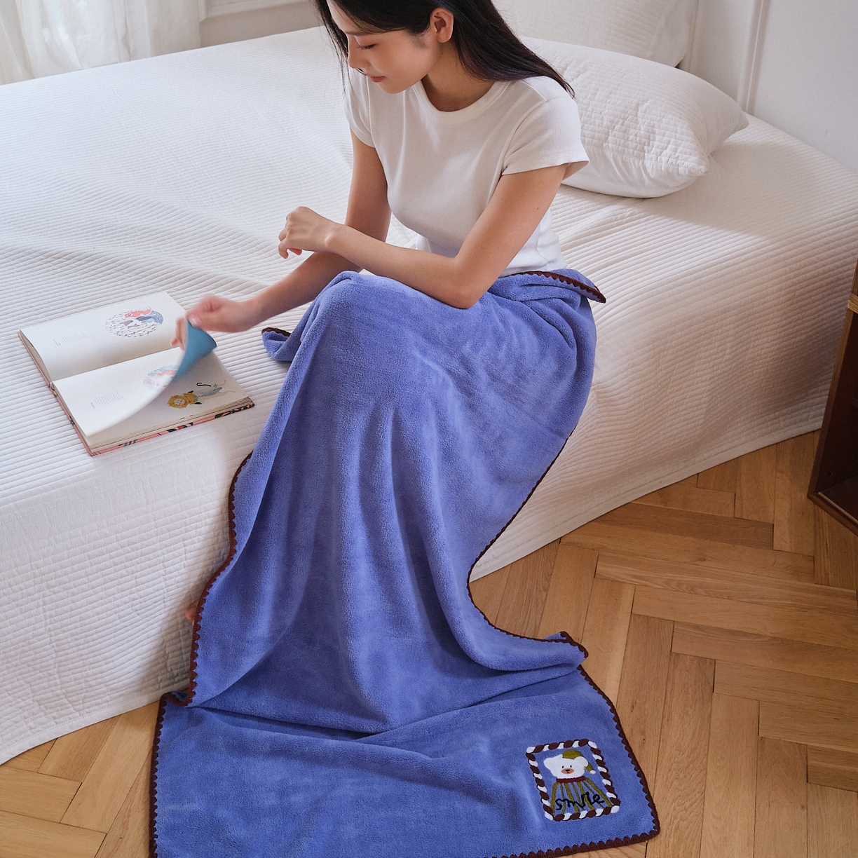 91家纺网 家纺一手货源 找家纺 沐瑟家纺 2025新款亲肤柔软珊瑚绒毛巾浴巾-呆呆熊系列 呆呆熊-蓝色 70*140cm浴巾/条