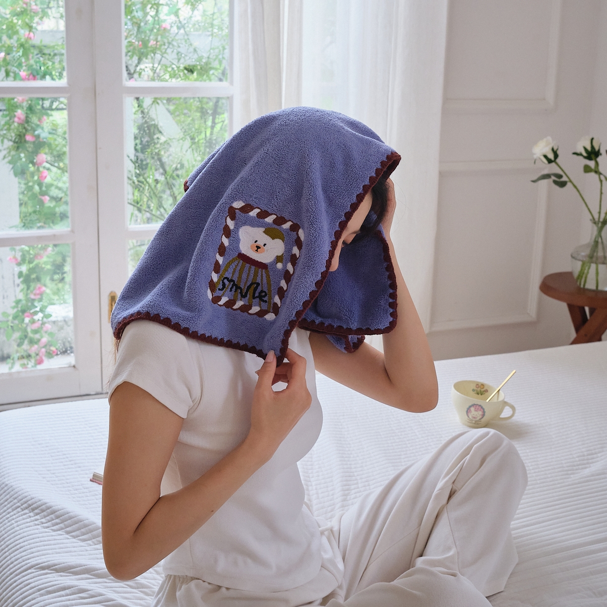 91家纺网 家纺一手货源 找家纺 沐瑟家纺 2025新款亲肤柔软珊瑚绒毛巾浴巾-呆呆熊系列 呆呆熊-蓝色 70*140cm浴巾/条