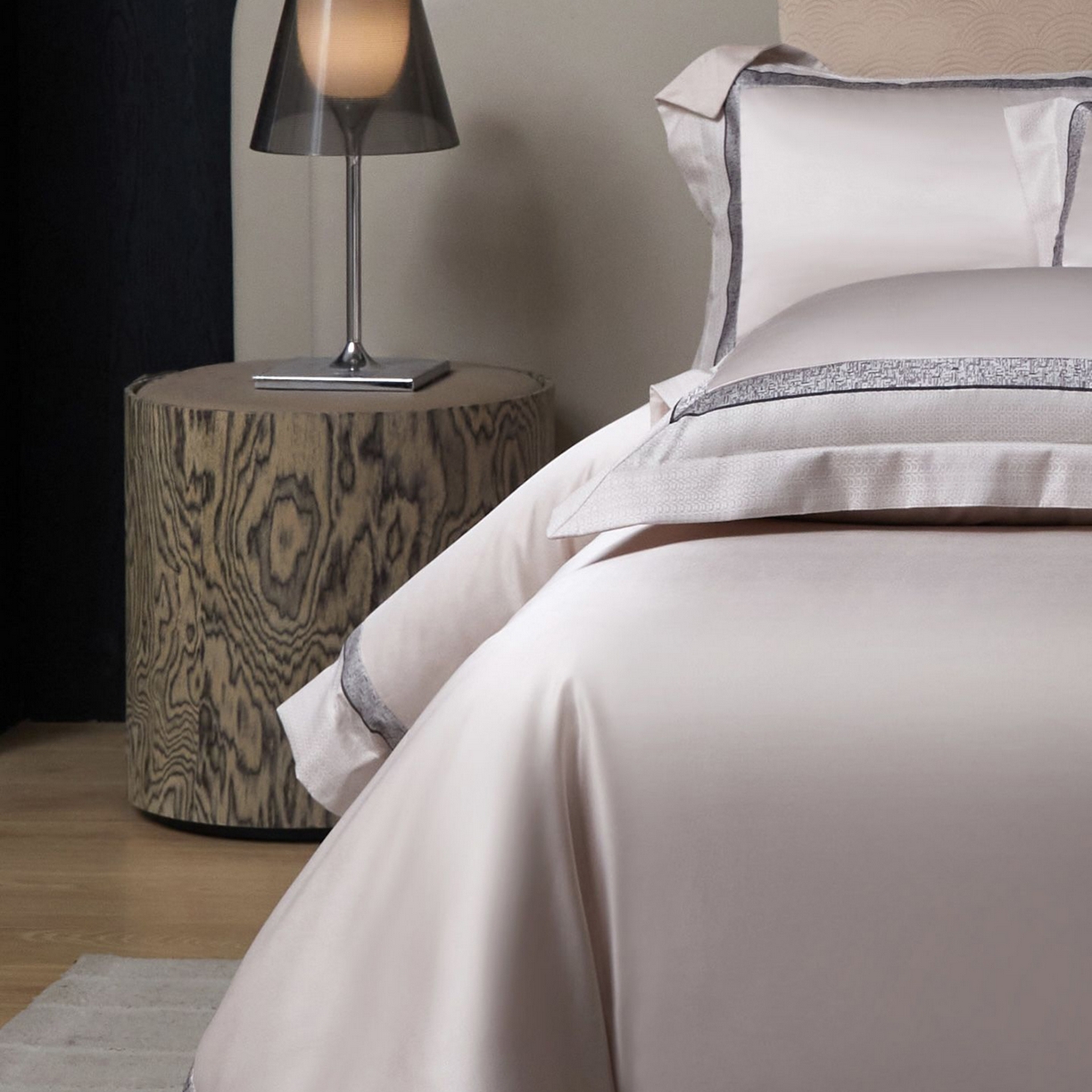 91家纺网 家纺一手货源 找家纺 （总）JUICY 橘滋家纺 2025新款高定鎏金高精密拼角系列四件套