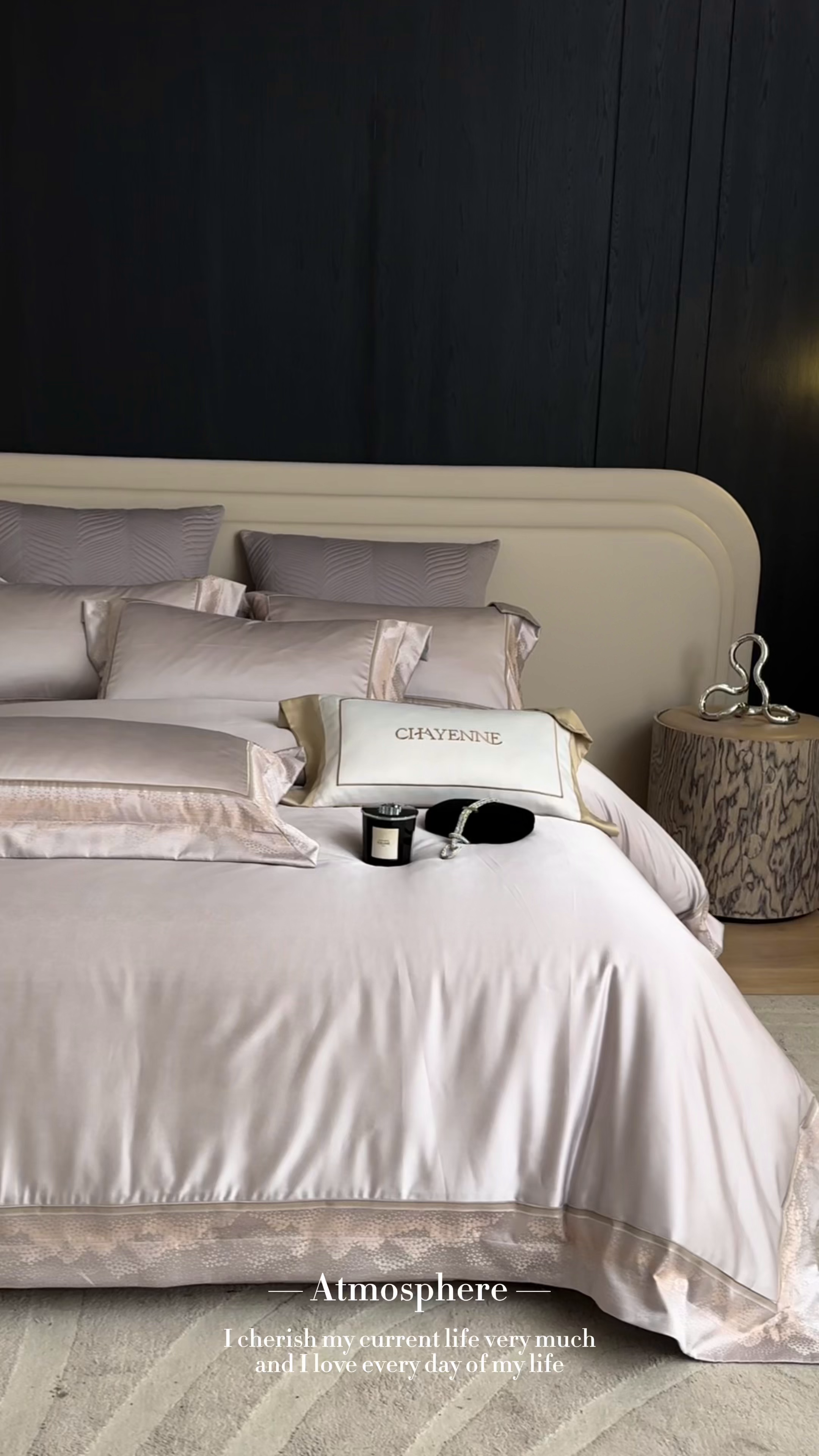 91家纺网 家纺一手货源 找家纺 JUICY 橘滋家纺 2025新款高定鎏金高精密拼角系列四件套 卢浮塔夫绸-绅士灰