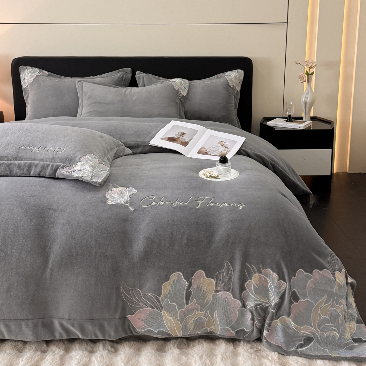 91家纺网 家纺一手货源 找家纺 （总）2025新款牛奶绒刺绣工艺高克重四件套-安娜系列