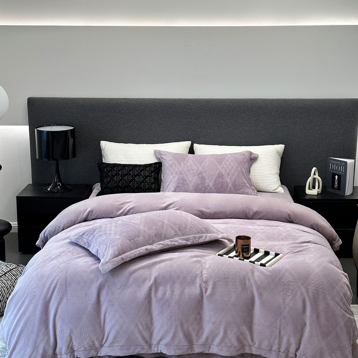 91家纺网 家纺一手货源 找家纺 （总）JUICY 橘滋家纺 2025新款高级简约立体提花浮雕牛奶绒系列四件套