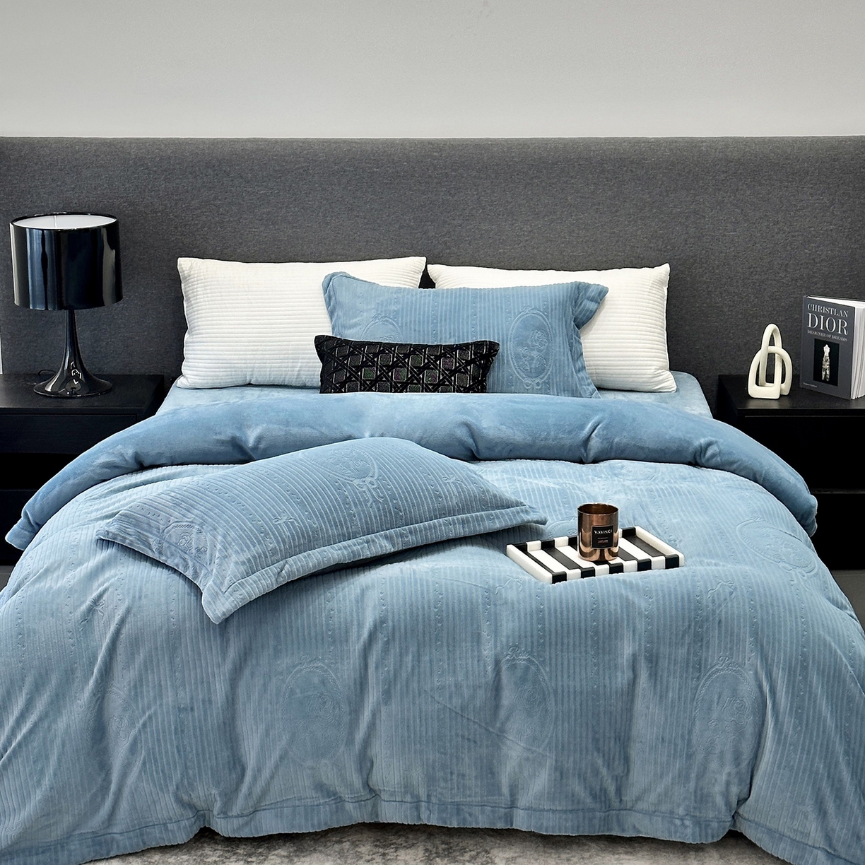 91家纺网 家纺一手货源 找家纺 （总）JUICY 橘滋家纺 2025新款高级简约立体提花浮雕牛奶绒系列四件套