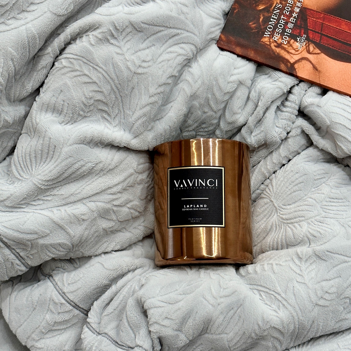 91家纺网 家纺一手货源 找家纺 JUICY 橘滋家纺 2025新款高级简约立体提花浮雕牛奶绒系列四件套 纳维亚秘境-浅灰