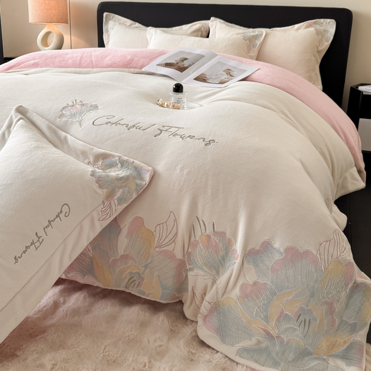 91家纺网 家纺一手货源 找家纺 （总）2025新款牛奶绒刺绣工艺高克重四件套-安娜系列