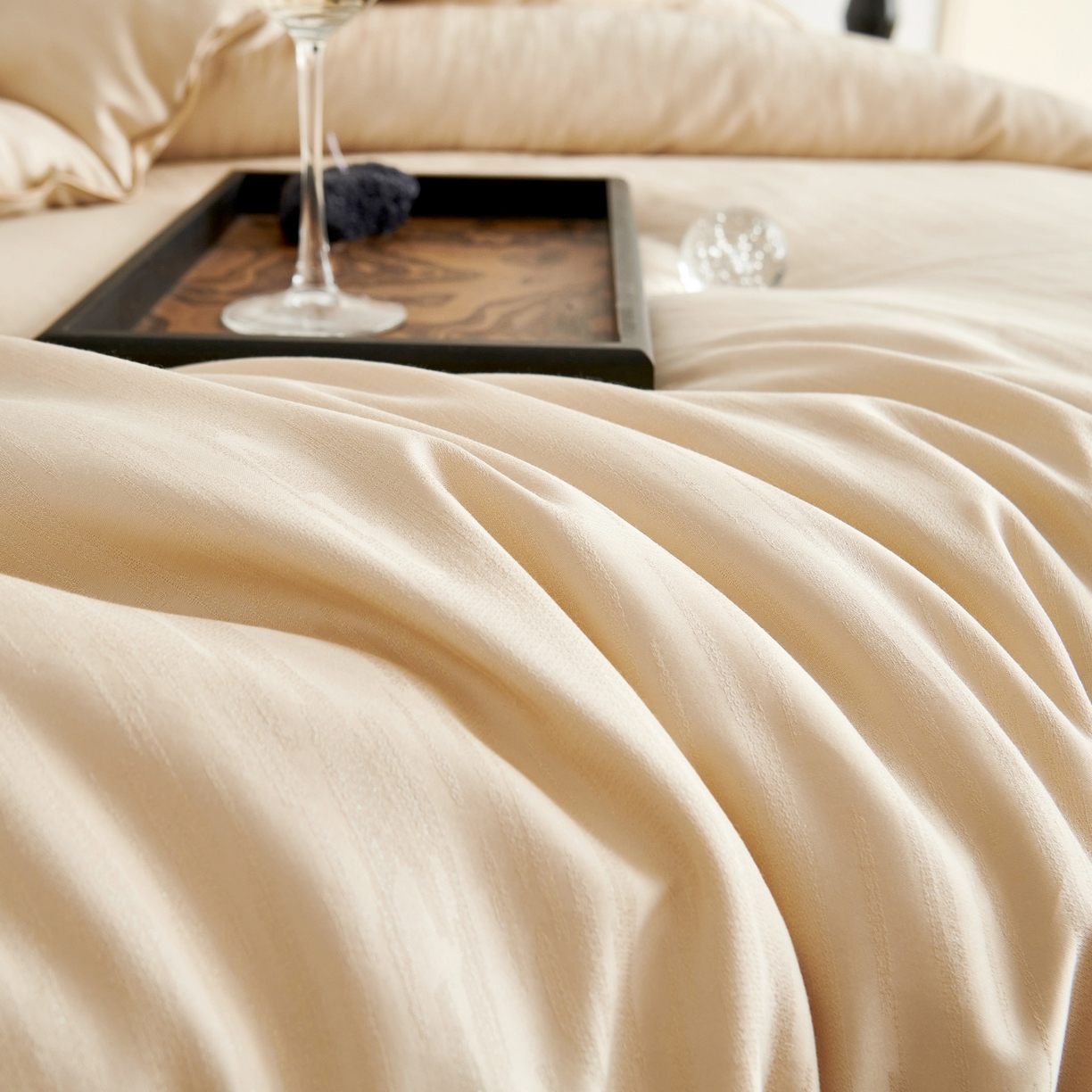 91家纺网 家纺一手货源 找家纺 CINNY馨宜 2025新款60S木本提花大豆被大豆纤维春秋被冬被子被芯 金色