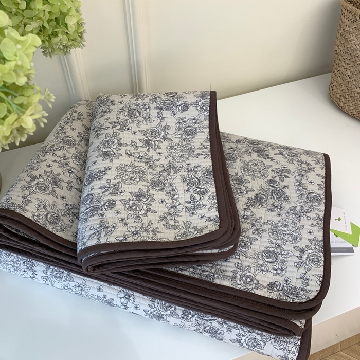 91家纺网 家纺一手货源 找家纺 汇庭 2025秋冬新款·全棉床盖三件套 安莉庄园