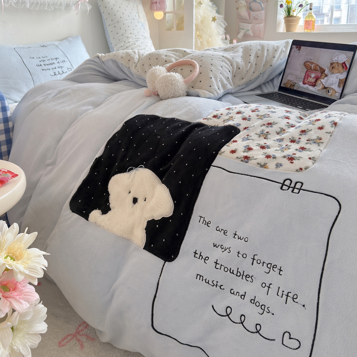 91家纺网 家纺一手货源 找家纺 罗亿家纺 2025新款A类兔毛贴布绣刺绣牛奶绒四件套-小红书推荐(提供买家秀) 赫本风小白