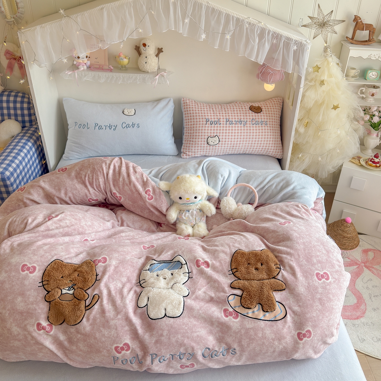 91家纺网 家纺一手货源 找家纺 罗亿家纺 2025新款A类兔毛贴布绣刺绣牛奶绒四件套-小红书推荐(提供买家秀) 三小只