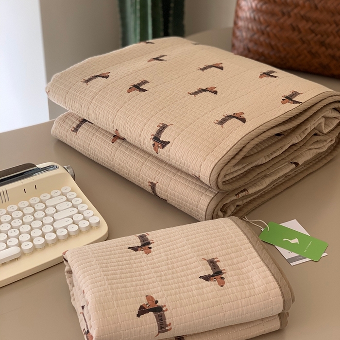 91家纺网 家纺一手货源 找家纺 汇庭 2025秋冬新款·全棉床盖三件套 班尼狗