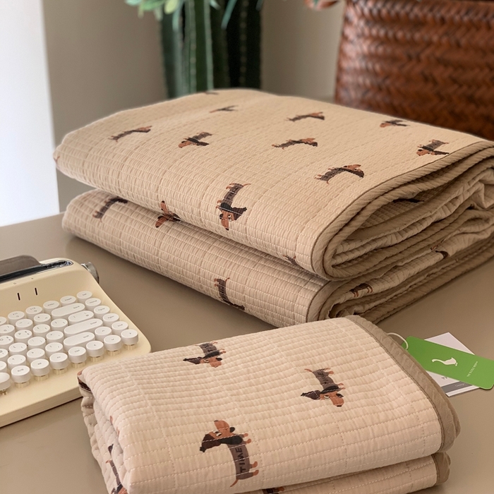 91家纺网 家纺一手货源 找家纺 汇庭 2025秋冬新款·全棉床盖三件套 班尼狗