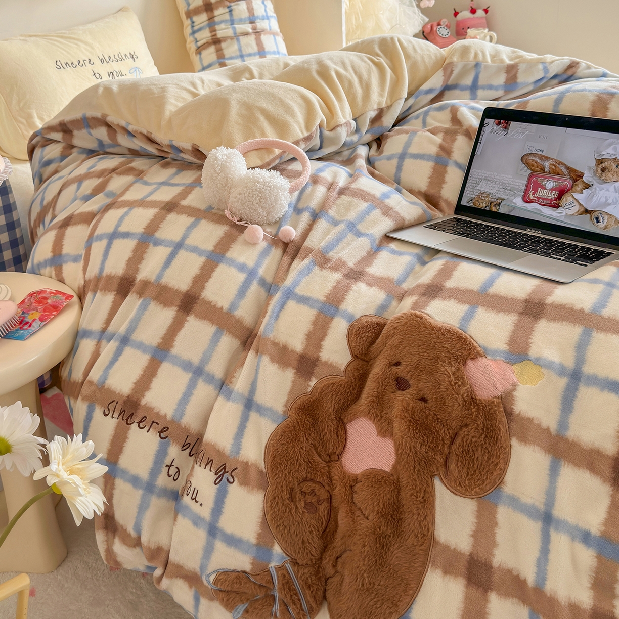 91家纺网 家纺一手货源 找家纺 罗亿家纺 2025新款A类兔毛贴布绣刺绣牛奶绒四件套-小红书推荐(提供买家秀) 帽子puppy