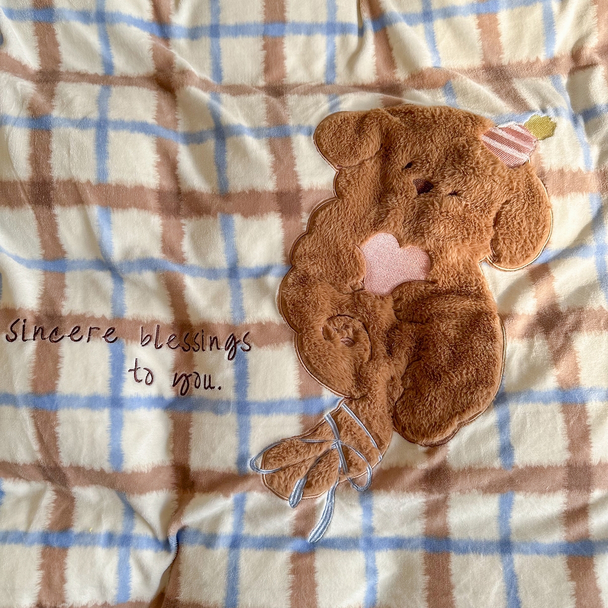 91家纺网 家纺一手货源 找家纺 罗亿家纺 2025新款A类兔毛贴布绣刺绣牛奶绒四件套-小红书推荐(提供买家秀) 帽子puppy