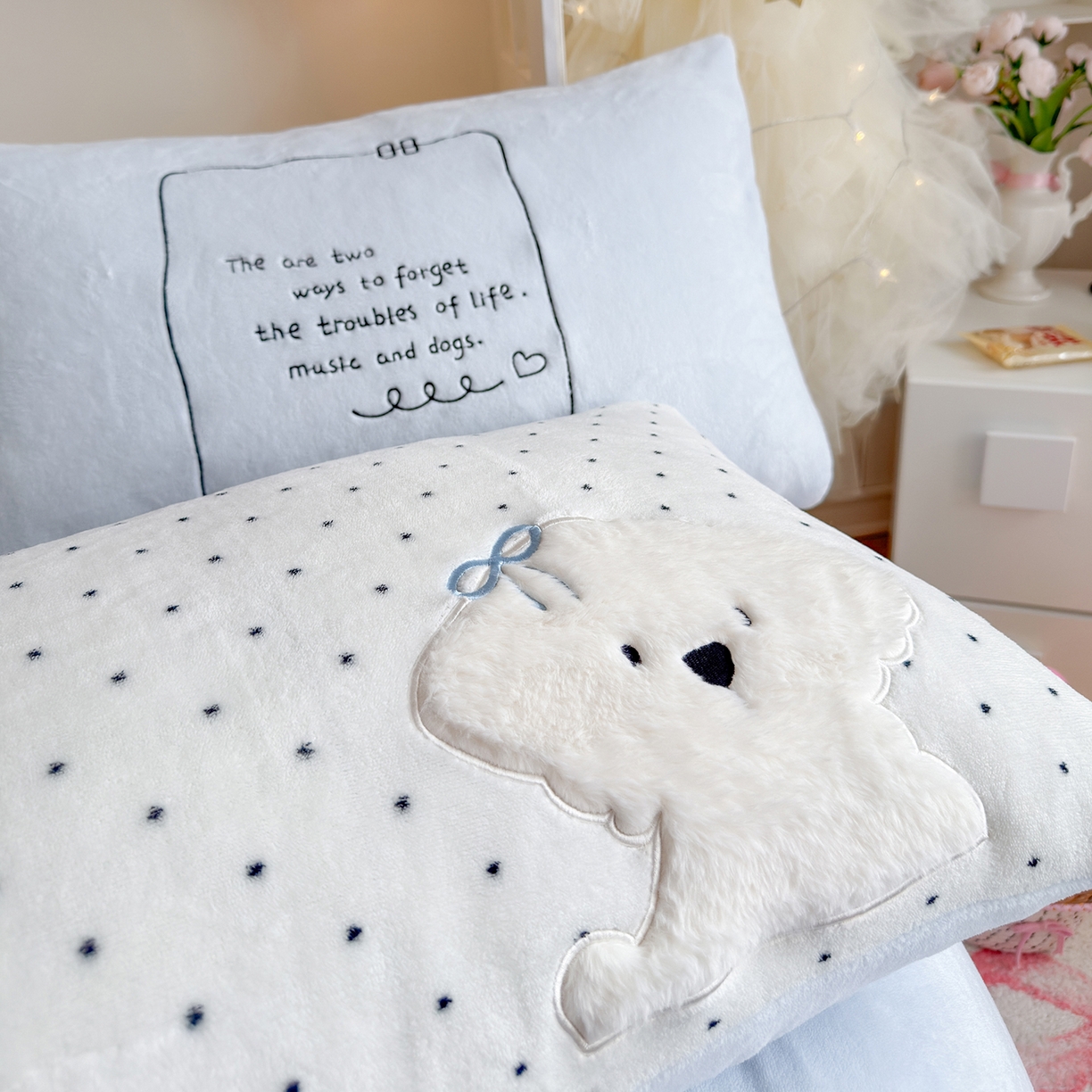 91家纺网 家纺一手货源 找家纺 罗亿家纺 2025新款A类兔毛贴布绣刺绣牛奶绒四件套-小红书推荐(提供买家秀) 赫本风小白