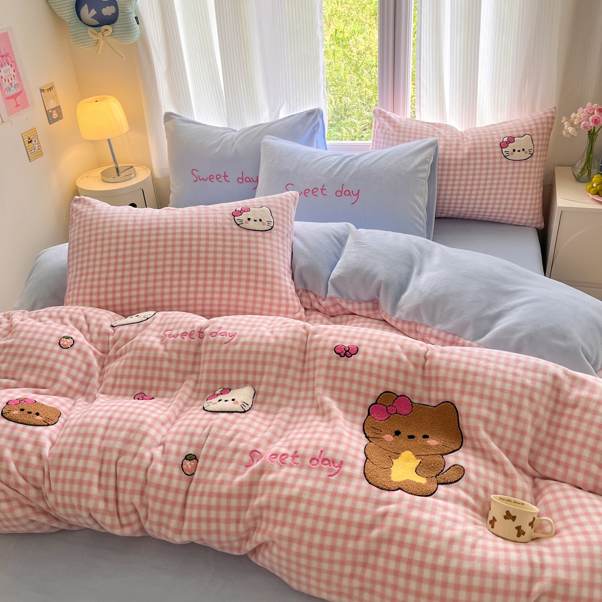 如一 2025新款卡通毛巾绣系列牛奶绒四件套第三批 粉格小猫