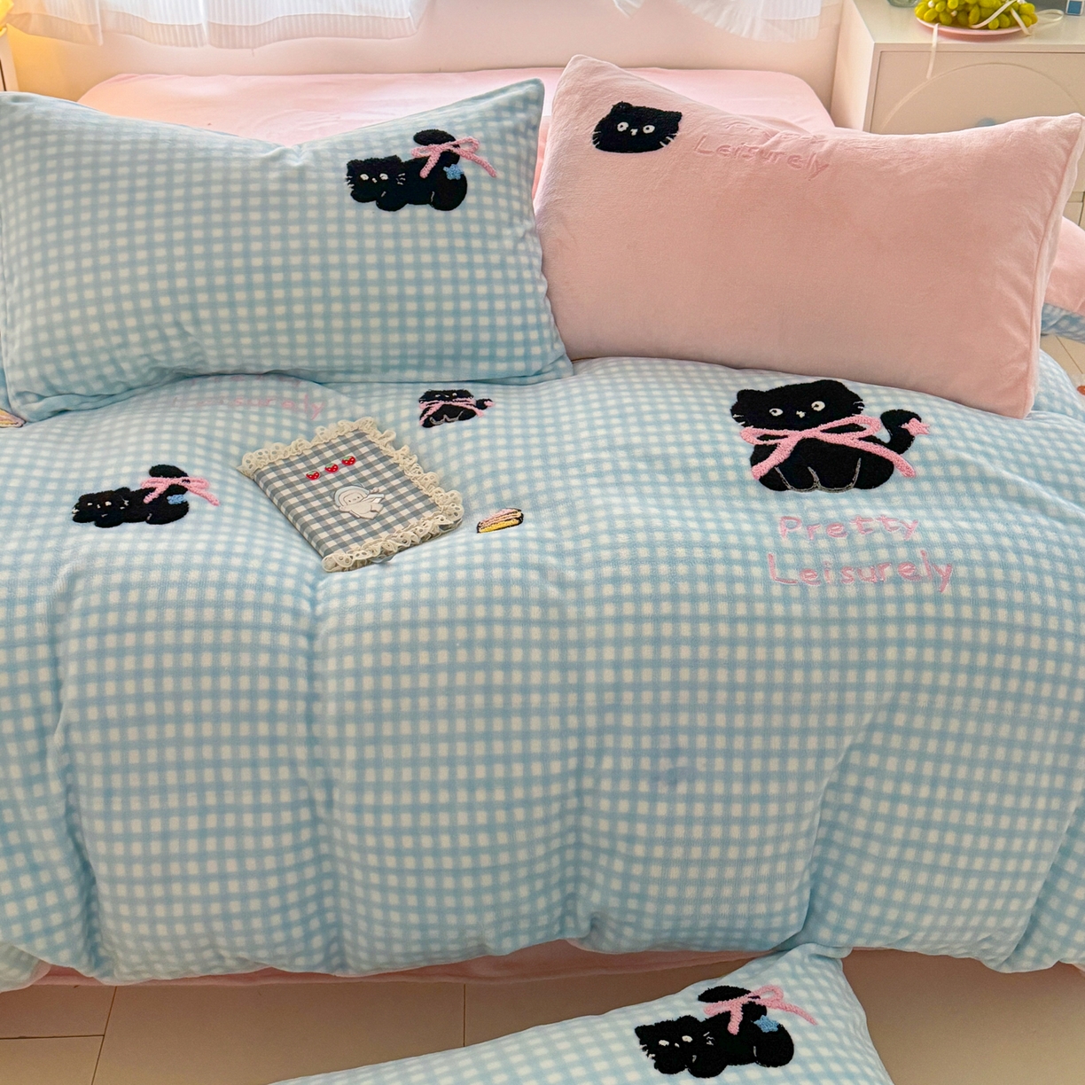 91家纺网 家纺一手货源 找家纺 （总）如一 2025新款卡通毛巾绣系列牛奶绒四件套第三批