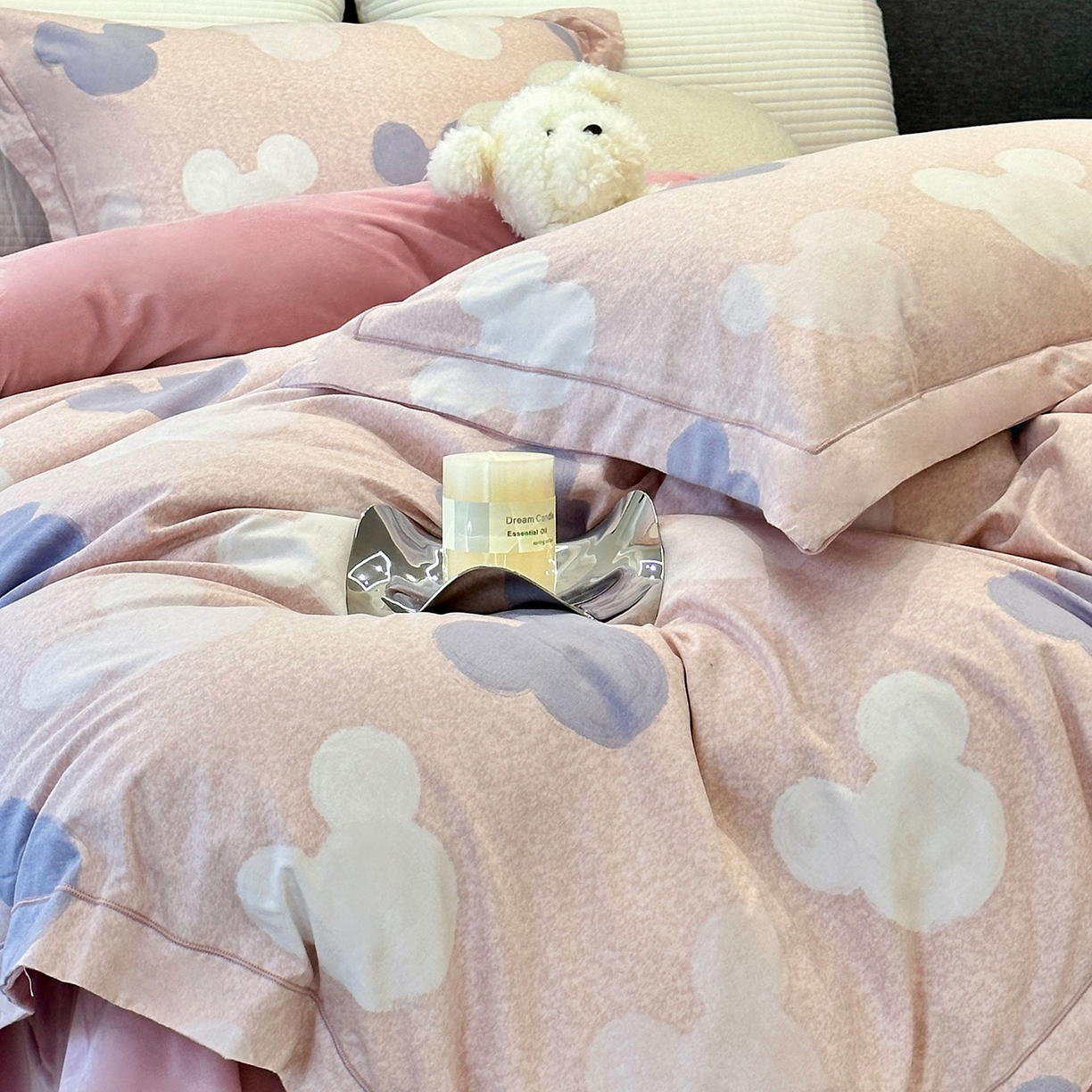 91家纺网 家纺一手货源 找家纺 JUICY 橘滋家纺 2025新款柔美治愈系磨毛宝宝绒系列四件套 米奇宝贝