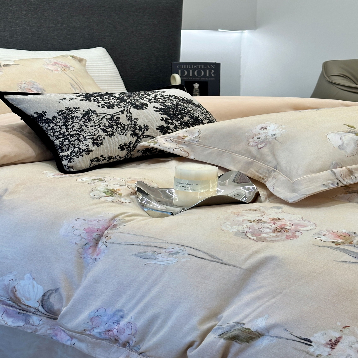 91家纺网 家纺一手货源 找家纺 JUICY 橘滋家纺 2025新款柔美治愈系磨毛宝宝绒系列四件套 逅花园