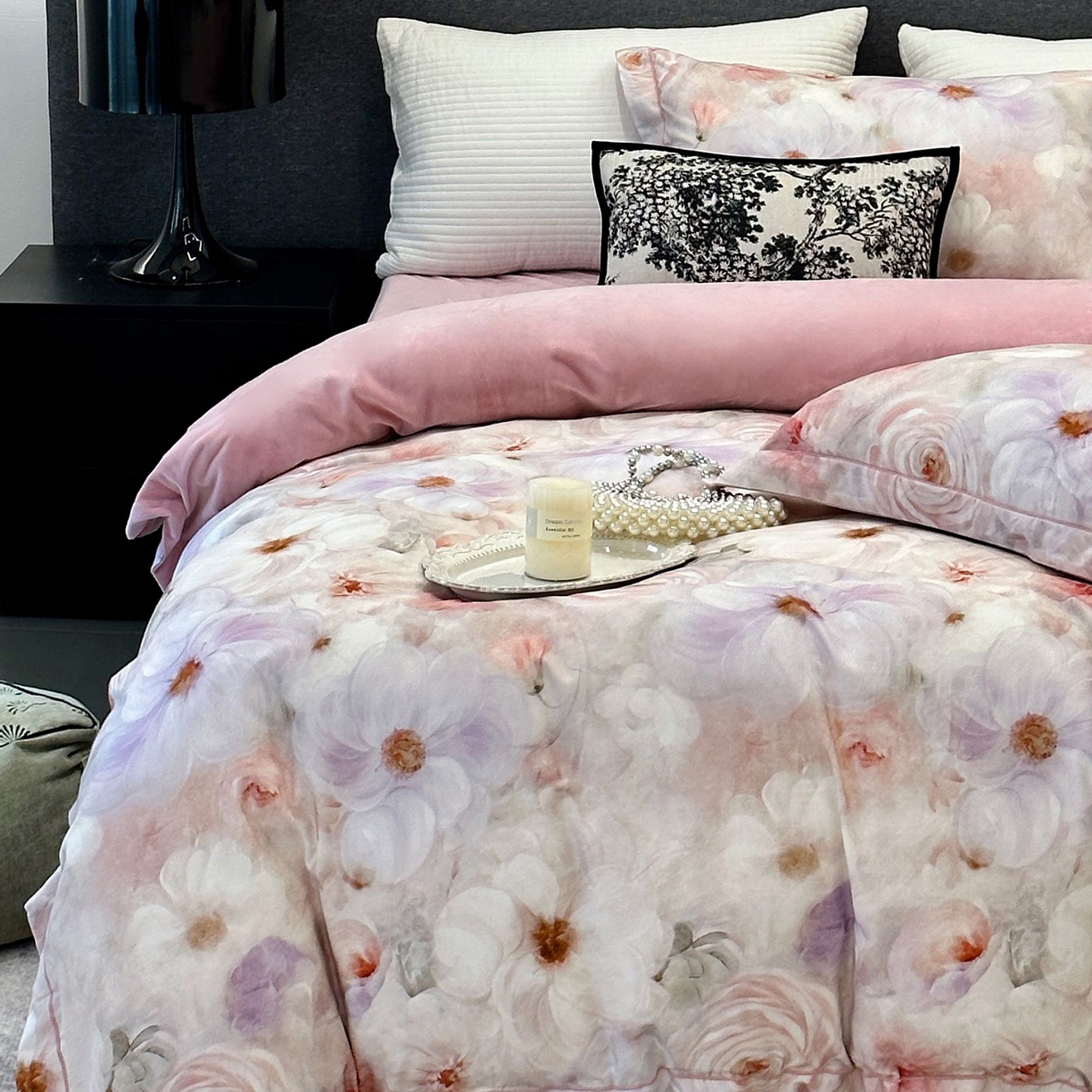 91家纺网 家纺一手货源 找家纺 JUICY 橘滋家纺 2025新款柔美治愈系磨毛宝宝绒系列四件套 一亩花棠