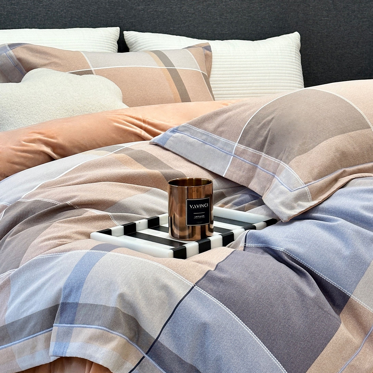 91家纺网 家纺一手货源 找家纺 JUICY 橘滋家纺 2025新款柔美治愈系磨毛宝宝绒系列四件套 塞纳公馆