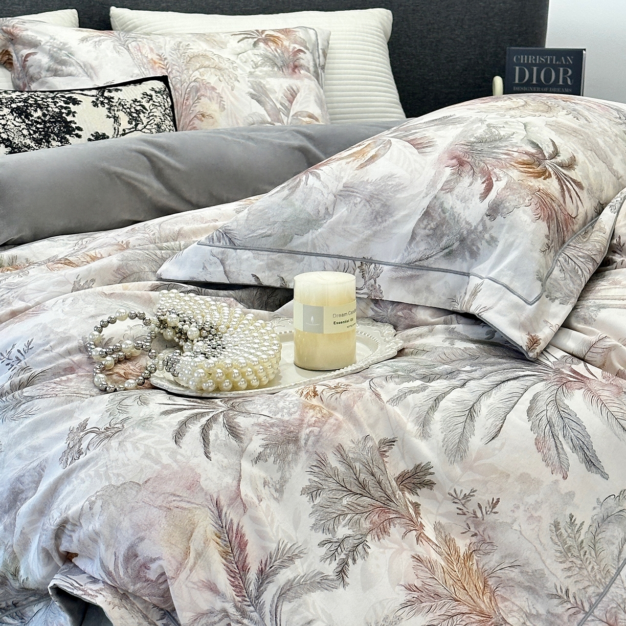 91家纺网 家纺一手货源 找家纺 JUICY 橘滋家纺 2025新款柔美治愈系磨毛宝宝绒系列四件套 戛纳秋曲