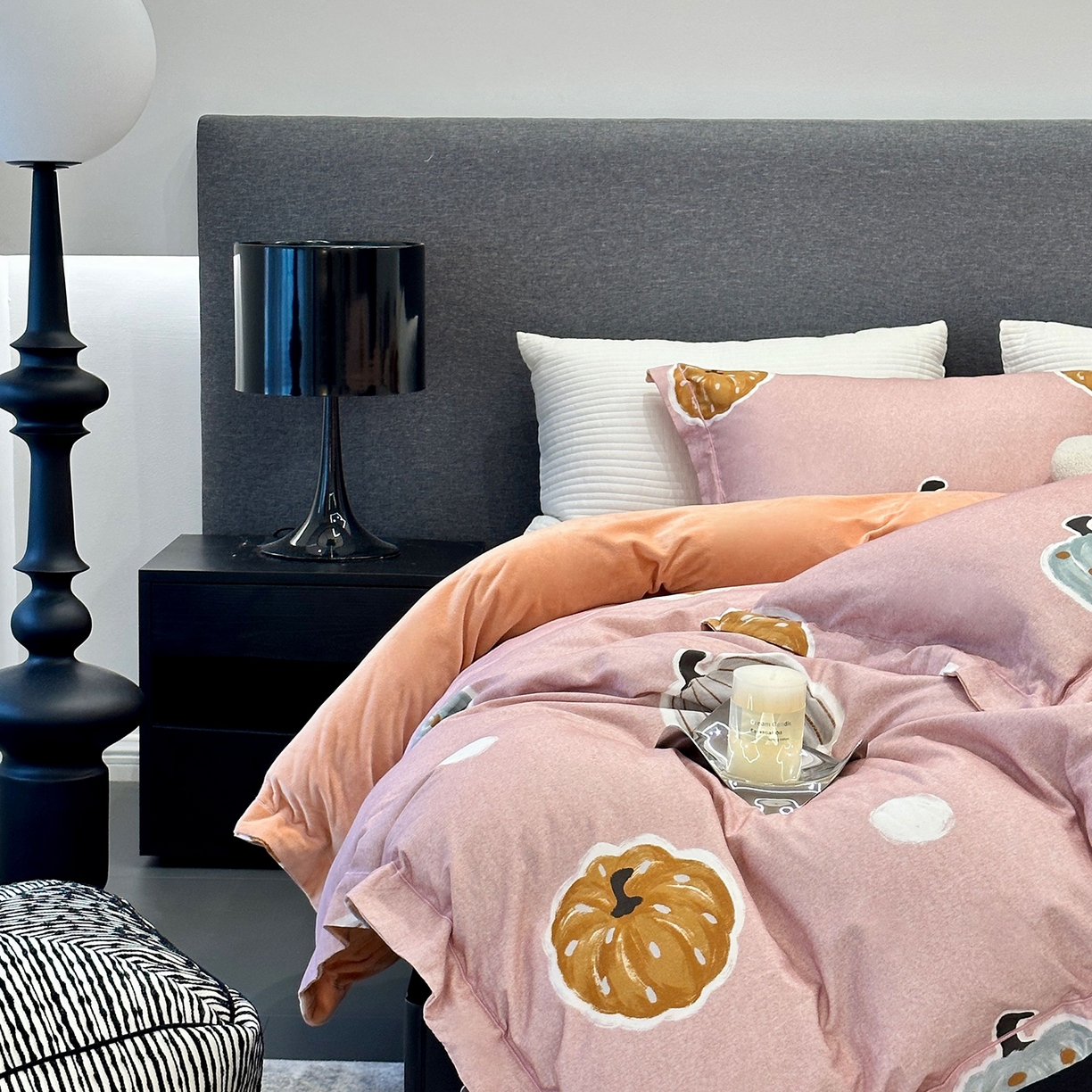 91家纺网 家纺一手货源 找家纺 JUICY 橘滋家纺 2025新款柔美治愈系磨毛宝宝绒系列四件套 南瓜派对