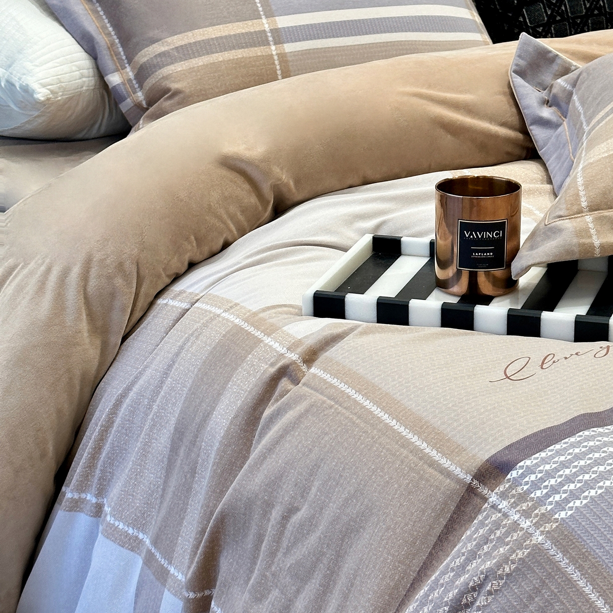 91家纺网 家纺一手货源 找家纺 JUICY 橘滋家纺 2025新款柔美治愈系磨毛宝宝绒系列四件套 曼彻斯特