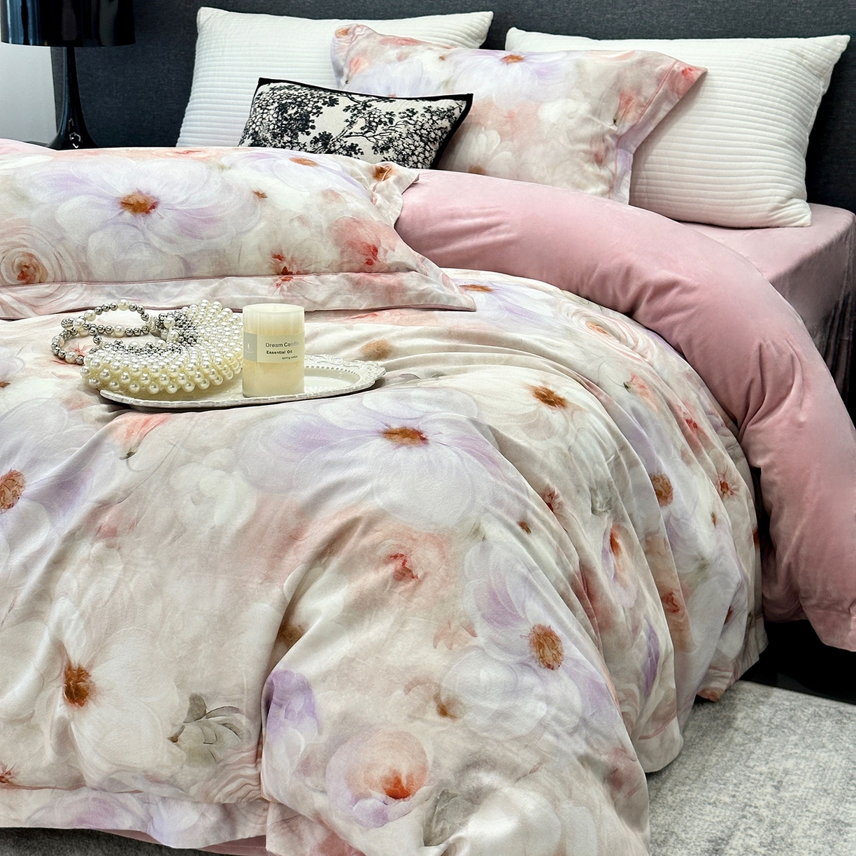 91家纺网 家纺一手货源 找家纺 JUICY 橘滋家纺 2025新款柔美治愈系磨毛宝宝绒系列四件套 一亩花棠