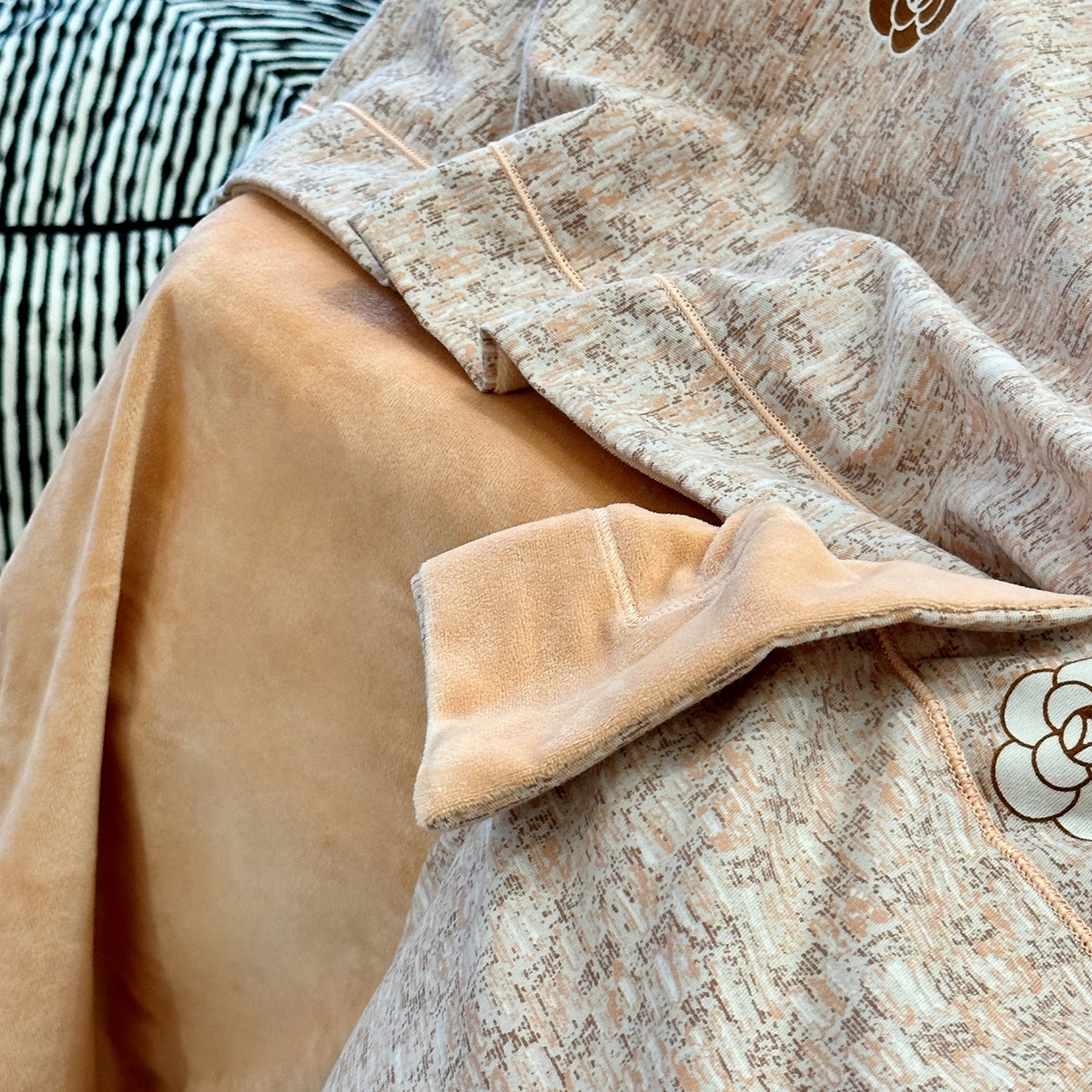 91家纺网 家纺一手货源 找家纺 JUICY 橘滋家纺 2025新款柔美治愈系磨毛宝宝绒系列四件套 小香coco