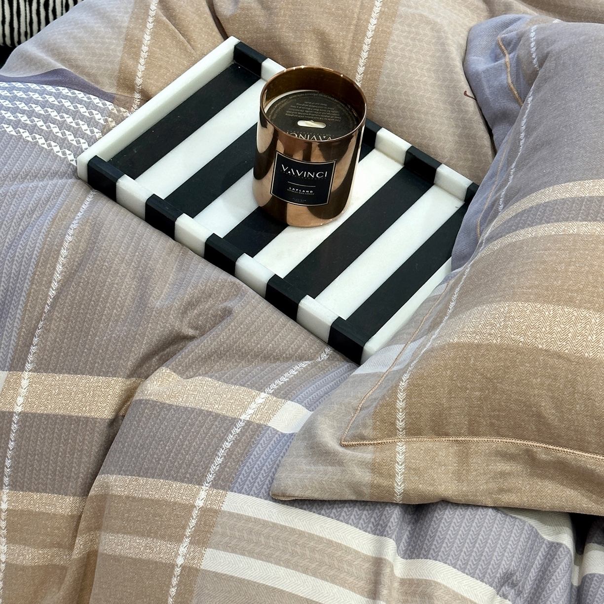 91家纺网 家纺一手货源 找家纺 JUICY 橘滋家纺 2025新款柔美治愈系磨毛宝宝绒系列四件套 曼彻斯特