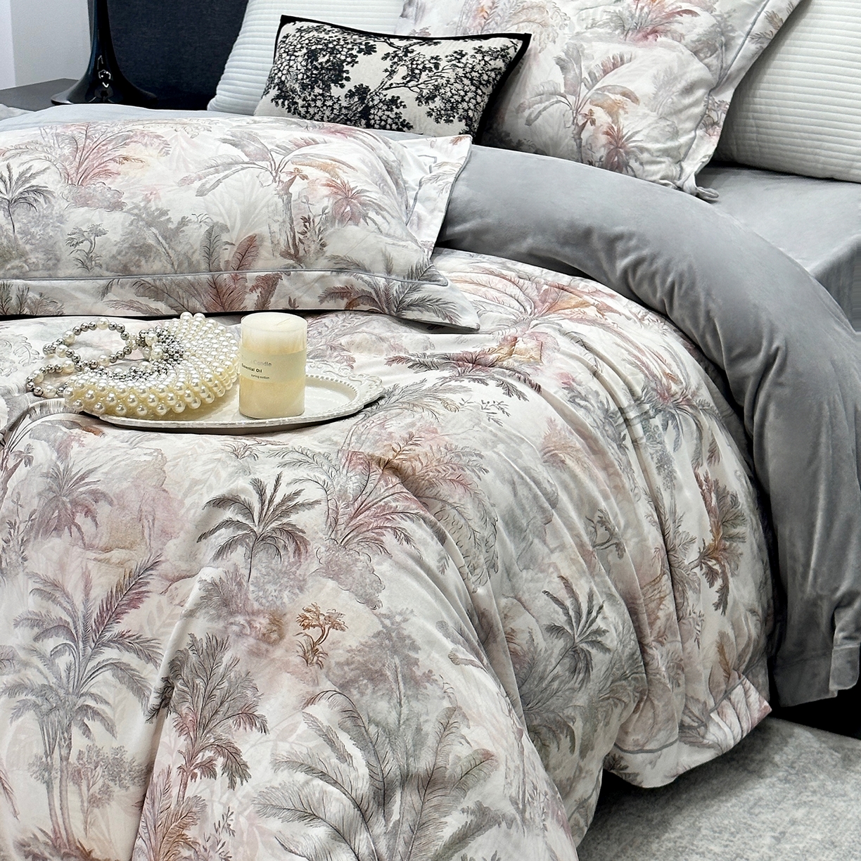 91家纺网 家纺一手货源 找家纺 JUICY 橘滋家纺 2025新款柔美治愈系磨毛宝宝绒系列四件套 戛纳秋曲