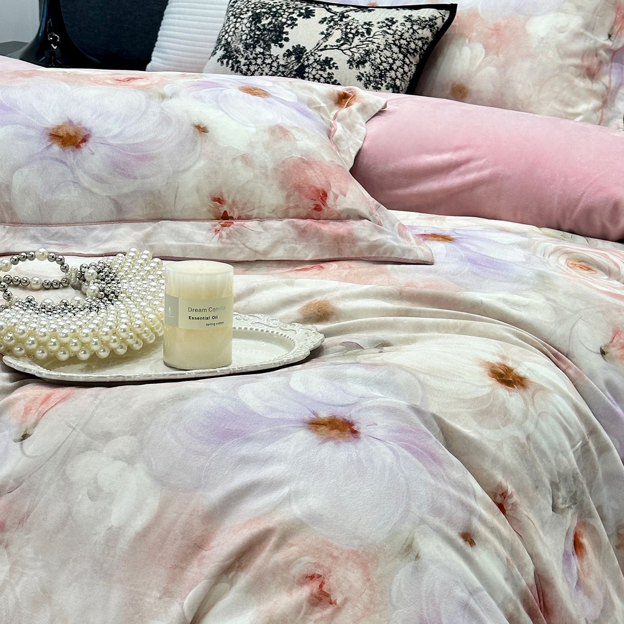 91家纺网 家纺一手货源 找家纺 JUICY 橘滋家纺 2025新款柔美治愈系磨毛宝宝绒系列四件套 一亩花棠