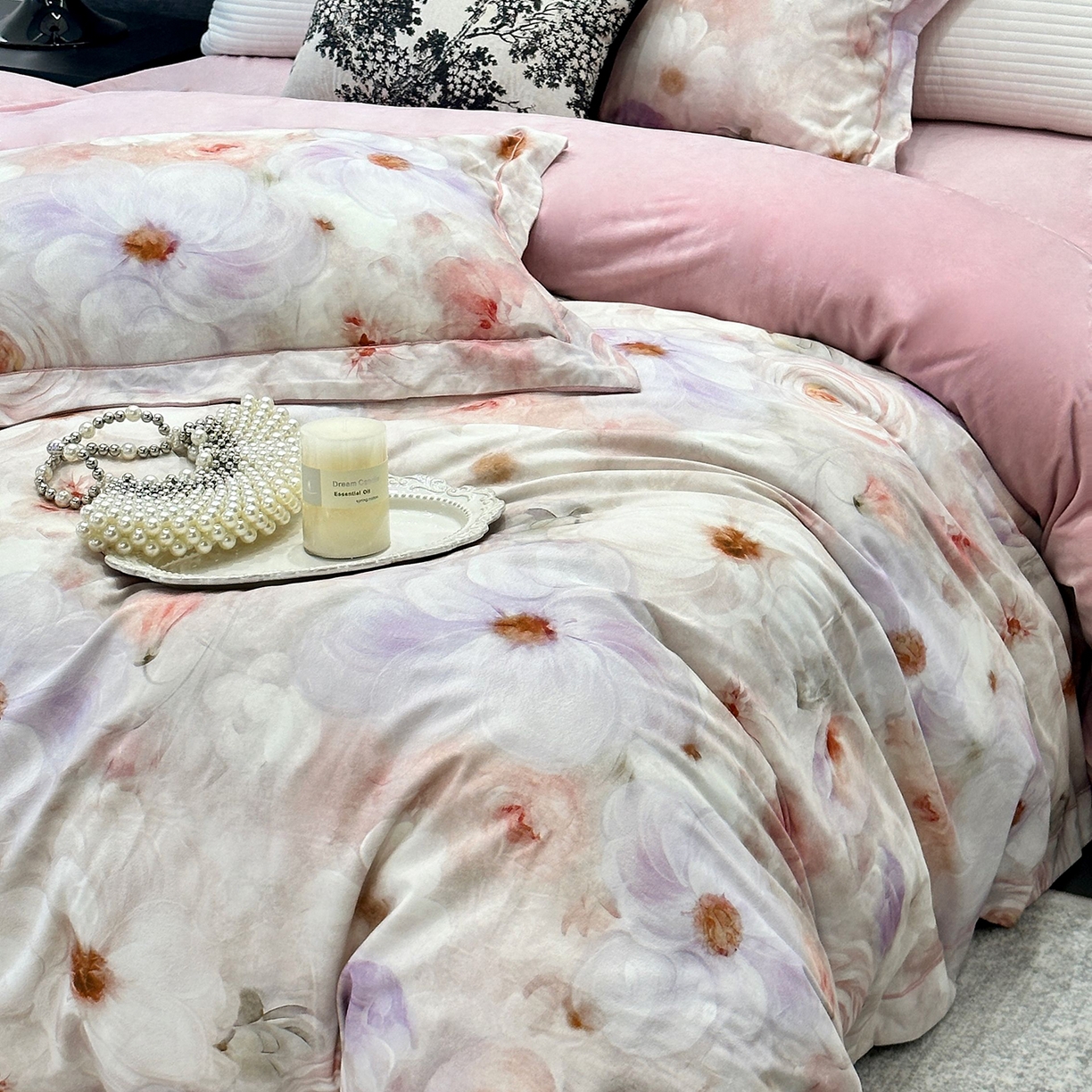 91家纺网 家纺一手货源 找家纺 JUICY 橘滋家纺 2025新款柔美治愈系磨毛宝宝绒系列四件套 一亩花棠