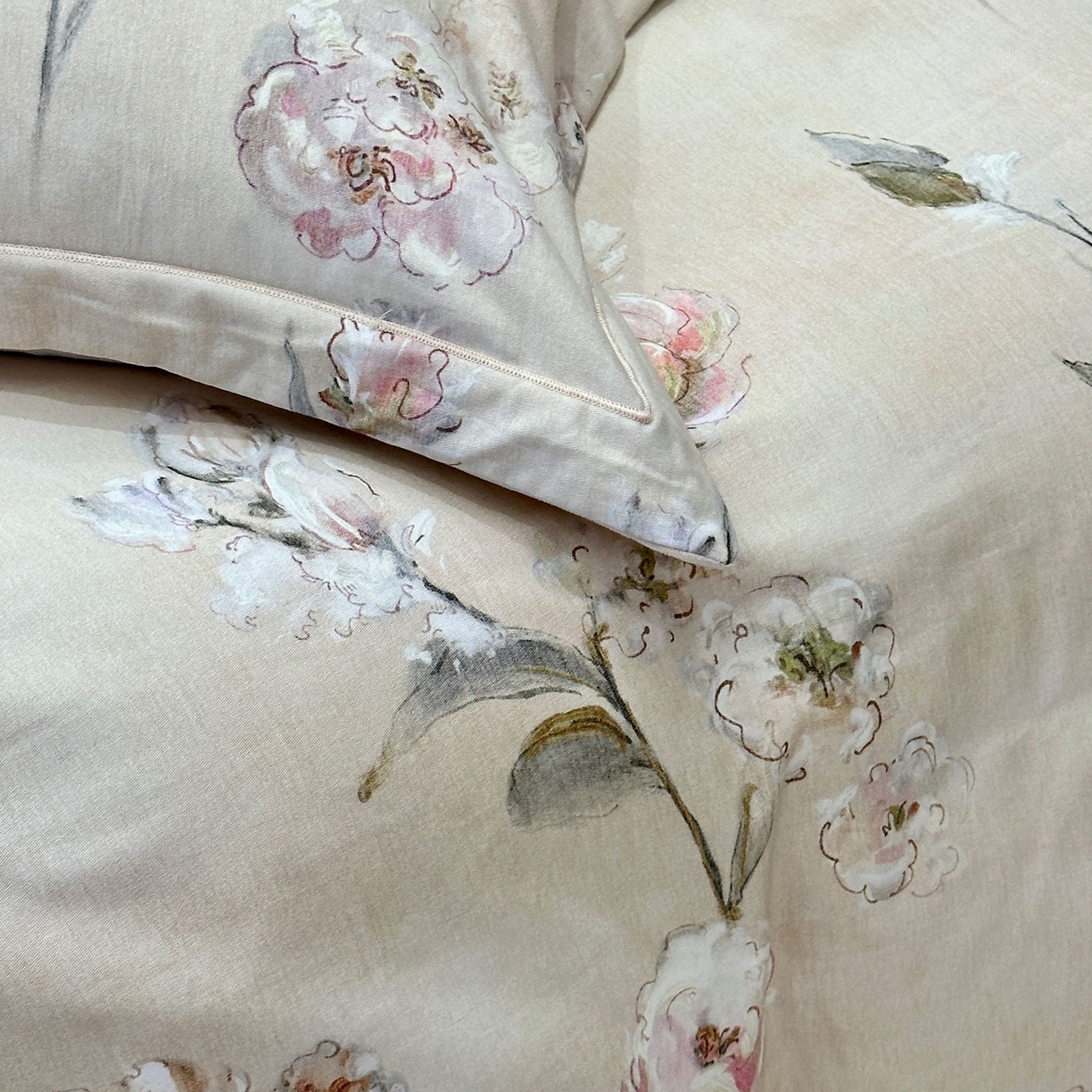 91家纺网 家纺一手货源 找家纺 JUICY 橘滋家纺 2025新款柔美治愈系磨毛宝宝绒系列四件套 逅花园