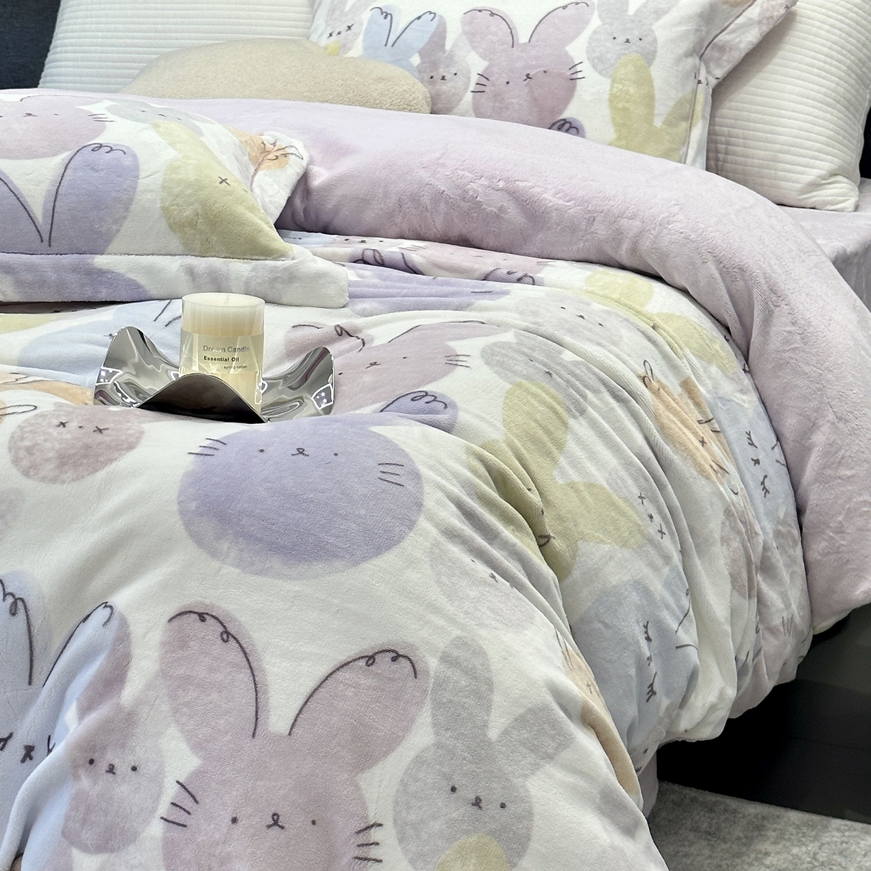 91家纺网 家纺一手货源 找家纺 （总）JUICY 橘滋家纺 2025新款浪漫丰盈牛奶臻棉绒印花系列四件套