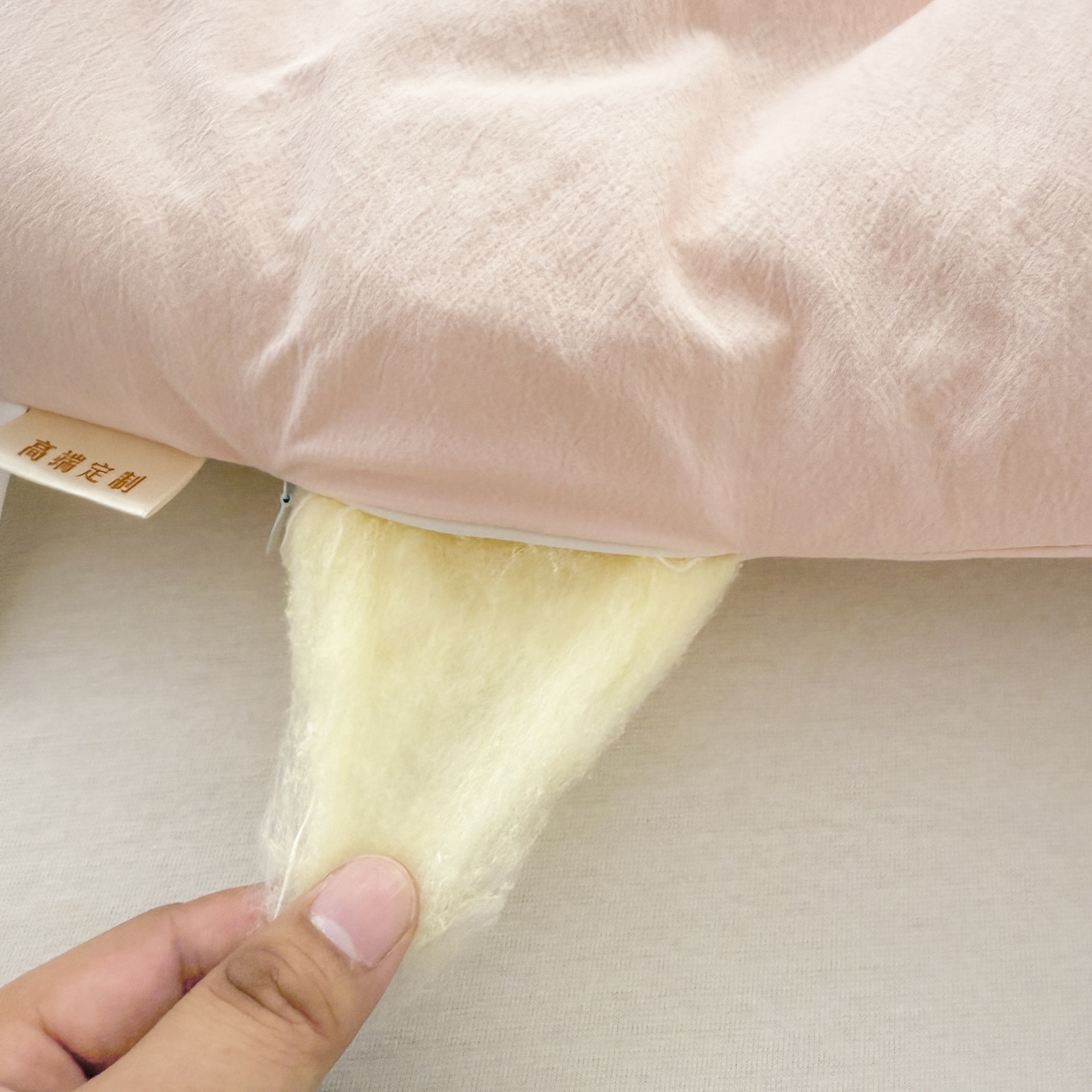 91家纺网 家纺一手货源 找家纺 蓝雀翎 2025新款10%针织糯糯棉大豆单被被子被芯 粉色