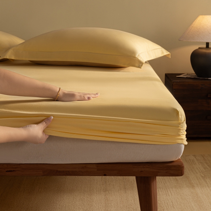 91家纺网 家纺一手货源 找家纺 秀色家纺 2025高端长绒棉贡缎加厚磨毛纯棉单件床笠三件套床罩全棉床垫保护套50s 冬禧-麦秆黄