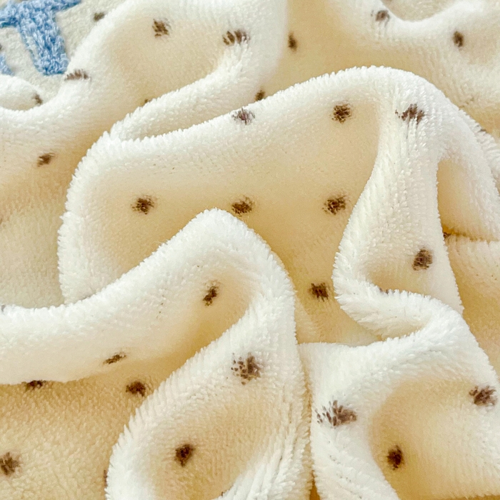 91家纺网 家纺一手货源 找家纺 尚美 2025新款波点系列印加绣牛奶绒床盖四件套 奶猫米粒