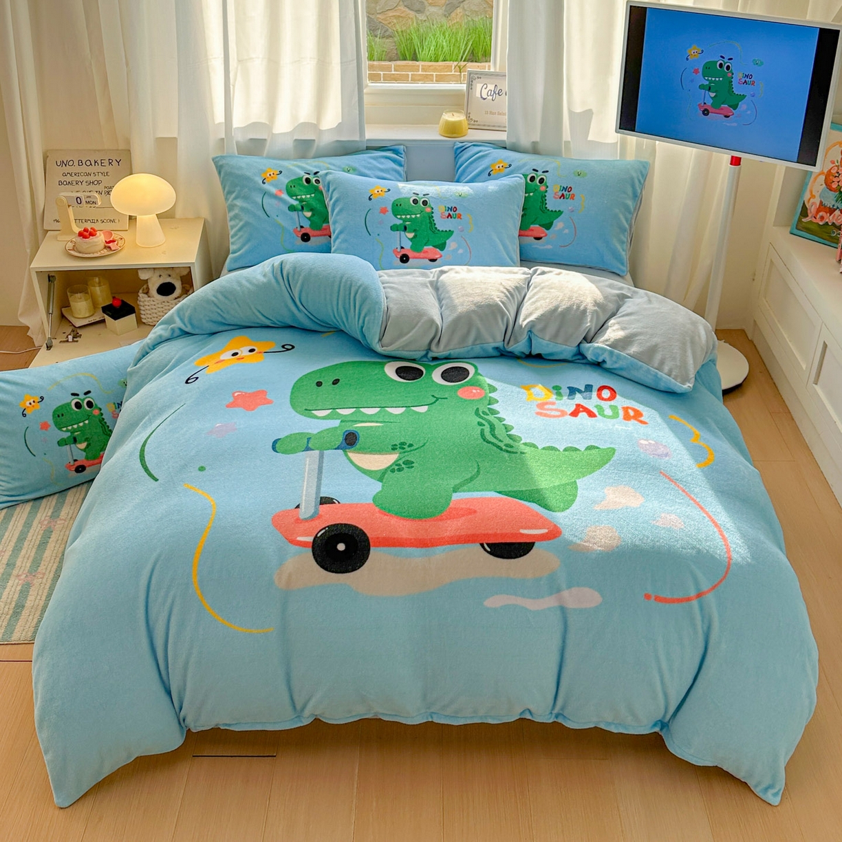 91家纺网 家纺一手货源 找家纺 （总）浩诚 2025新款高克重原创设计宇航员太空人牛奶绒大版卡通四件套