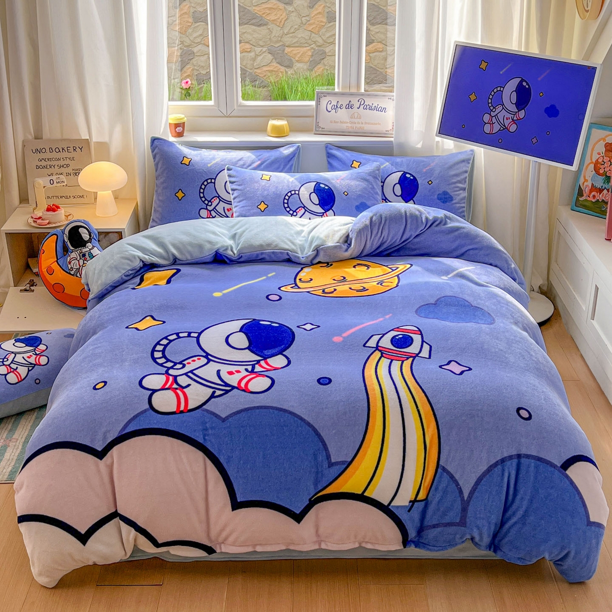 91家纺网 家纺一手货源 找家纺 （总）浩诚 2025新款高克重原创设计宇航员太空人牛奶绒大版卡通四件套