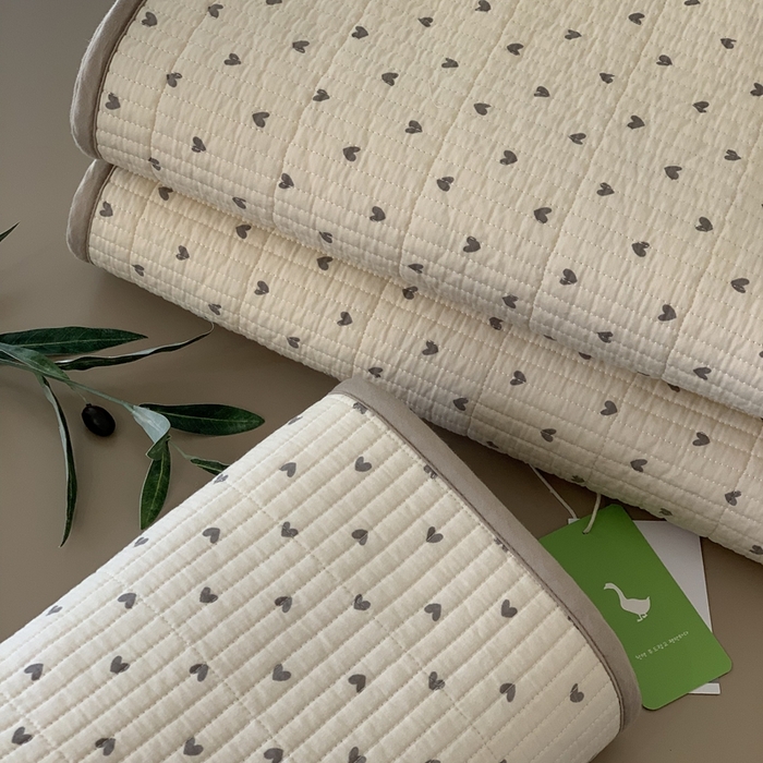 91家纺网 家纺一手货源 找家纺 汇庭 2025秋冬新款·全棉床盖三件套 卡卡爱心