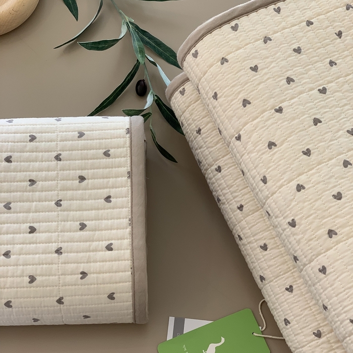 91家纺网 家纺一手货源 找家纺 汇庭 2025秋冬新款·全棉床盖三件套 卡卡爱心(1)