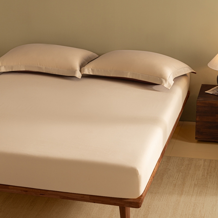 91家纺网 家纺一手货源 找家纺 秀色家纺 2025高端长绒棉贡缎加厚磨毛纯棉单件床笠三件套床罩全棉床垫保护套50s 冬禧-奶油