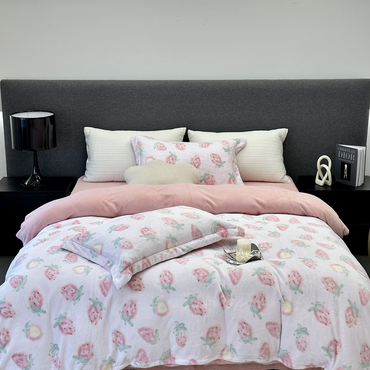 91家纺网 家纺一手货源 找家纺 （总）JUICY 橘滋家纺 2025新款浪漫丰盈牛奶臻棉绒印花系列四件套