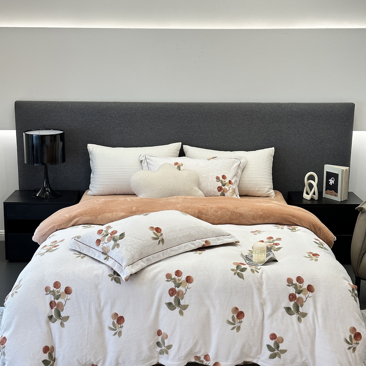 91家纺网 家纺一手货源 找家纺 （总）JUICY 橘滋家纺 2025新款浪漫丰盈牛奶臻棉绒印花系列四件套